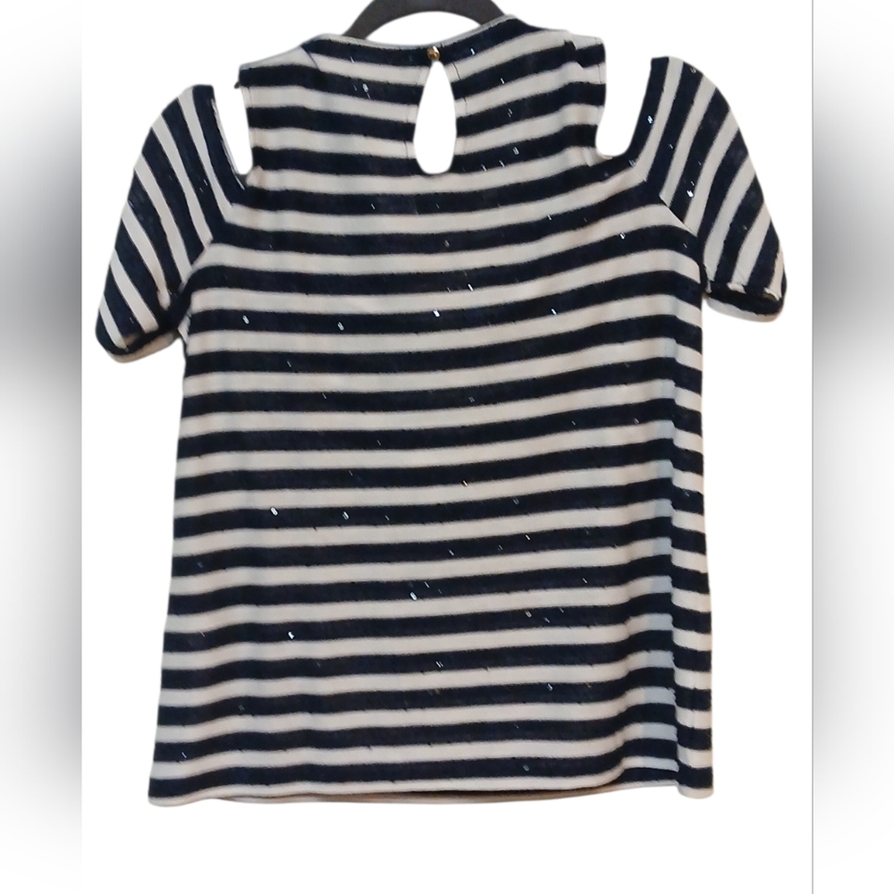 Chico's -NWT Navy/White Cold Shoulder Blouse Key Hole Neck,Sequence Throughout - Picture 3 of 11